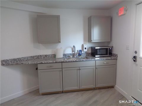 Tiny photo for 464 E Center Street #B, Manchester, CT 06040 (MLS # 24162766)