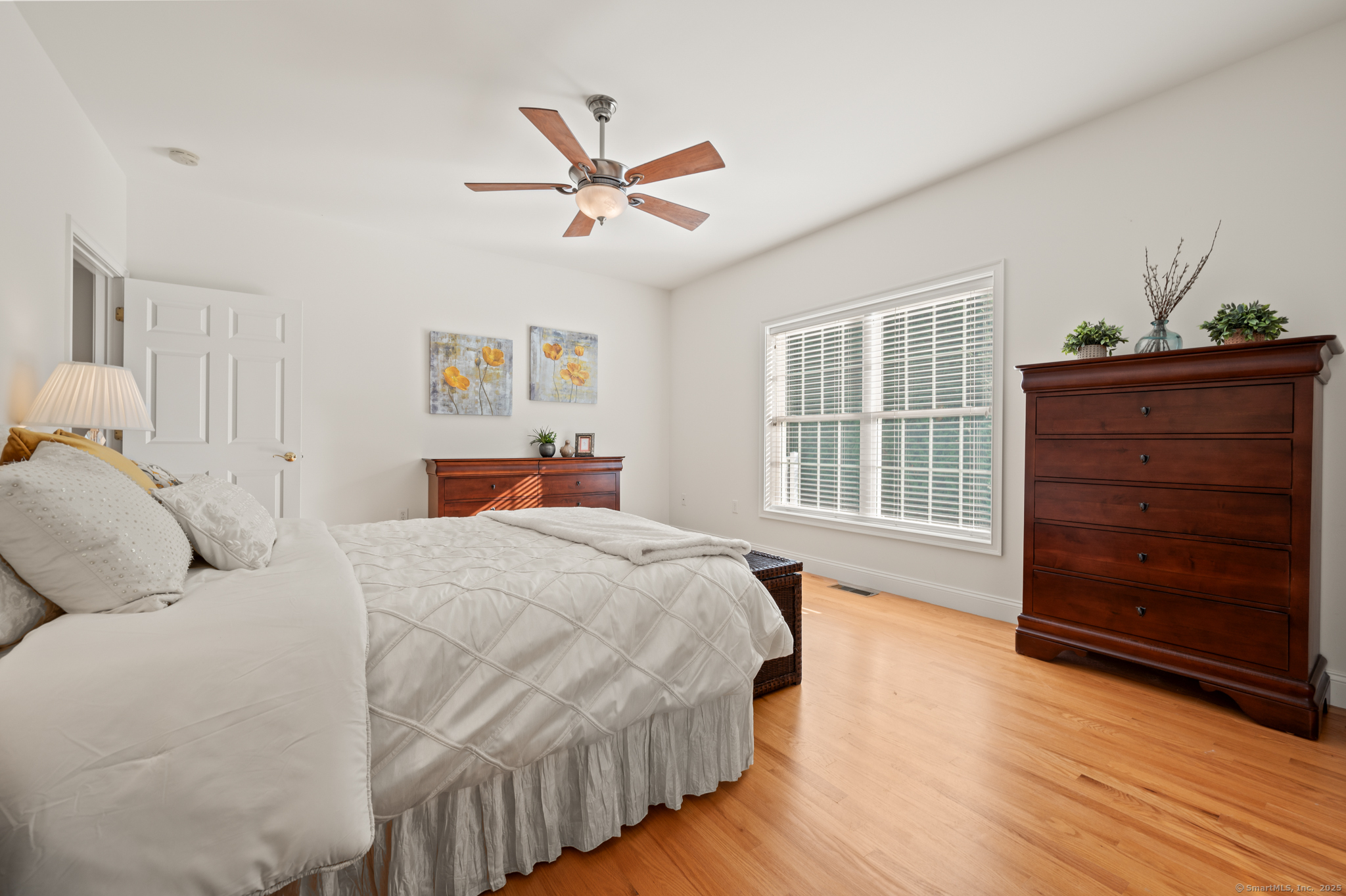 Colchester, Connecticut 06415, United States, 2 Bedrooms Bedrooms, ,2 BathroomsBathrooms,Residential,Pending,208598