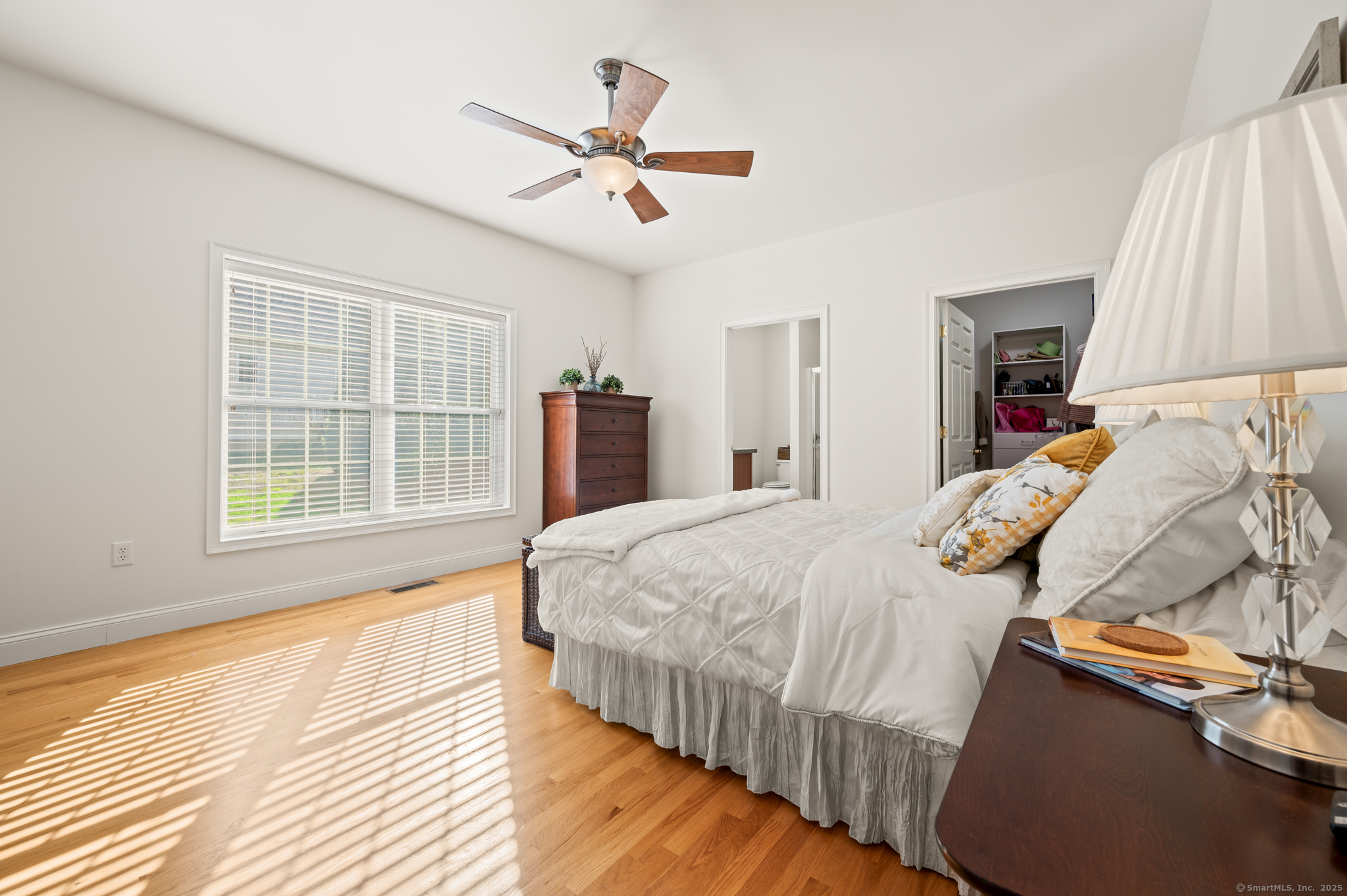 Colchester, Connecticut 06415, United States, 2 Bedrooms Bedrooms, ,2 BathroomsBathrooms,Residential,Pending,208598