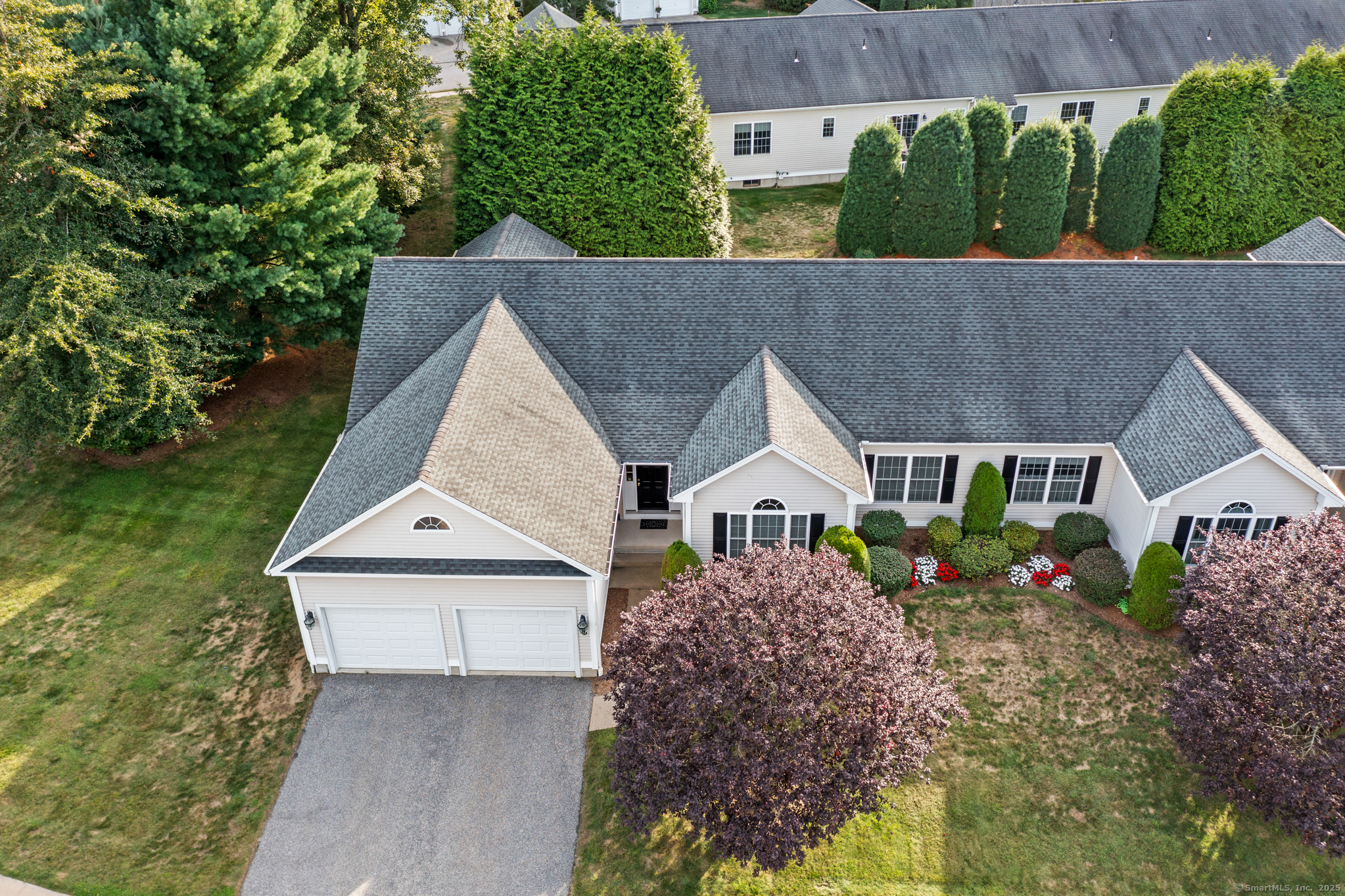 Colchester, Connecticut 06415, United States, 2 Bedrooms Bedrooms, ,2 BathroomsBathrooms,Residential,Pending,208598