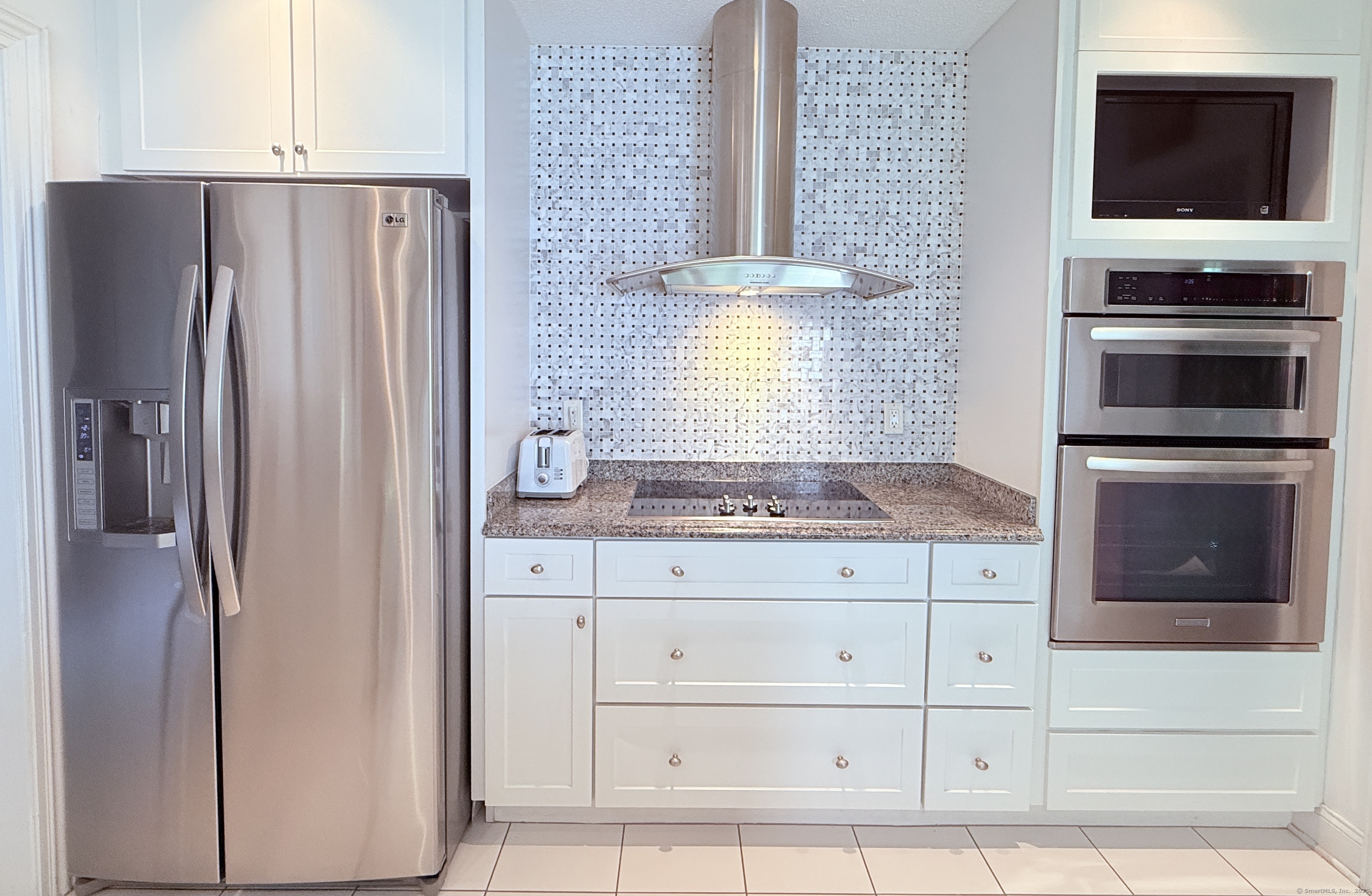 12 Heritage Crest E