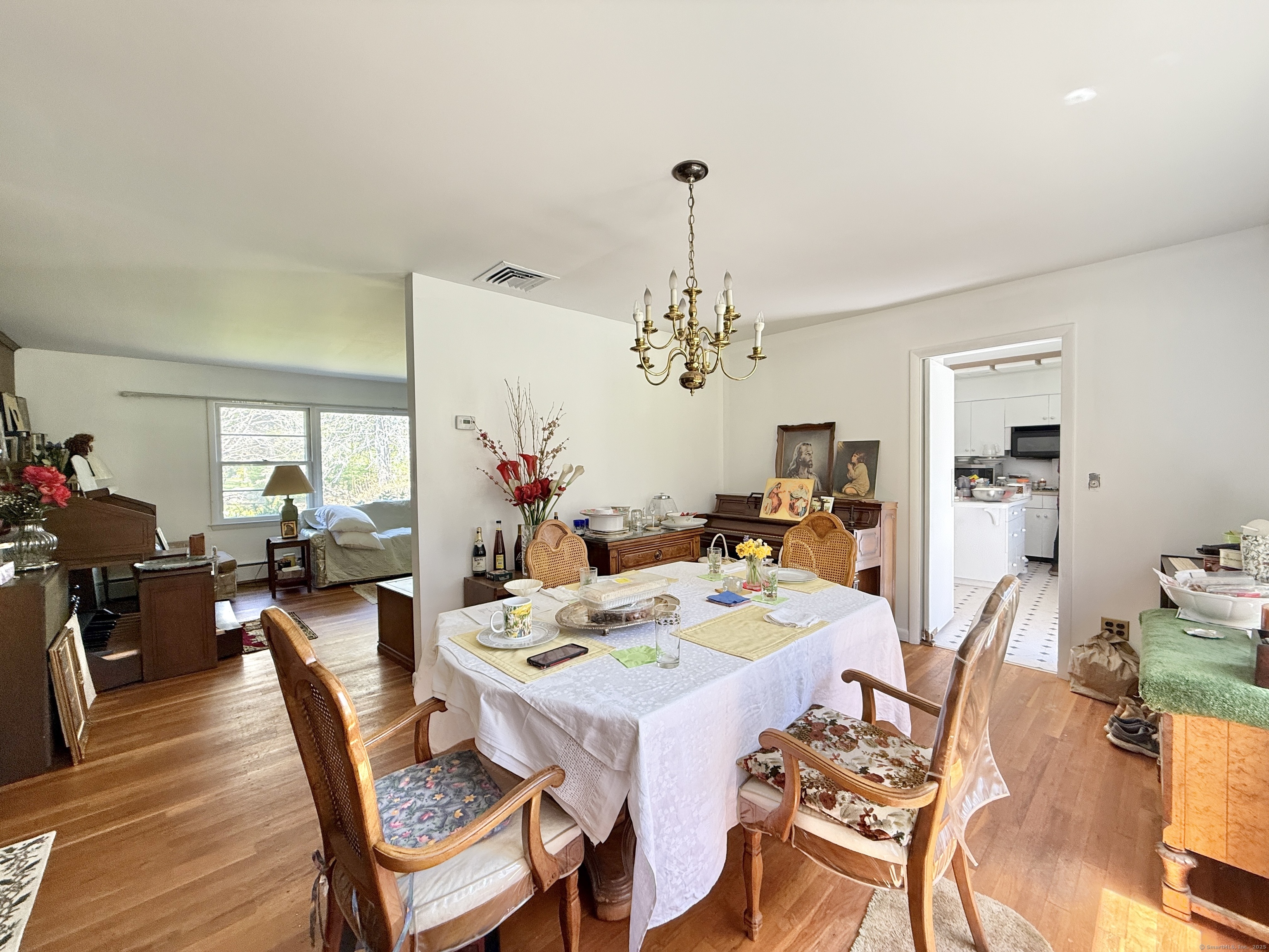 37 Barclay Drive, Stamford, Connecticut image 7