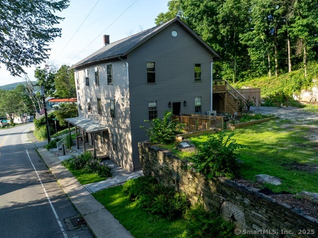 23 Main Street