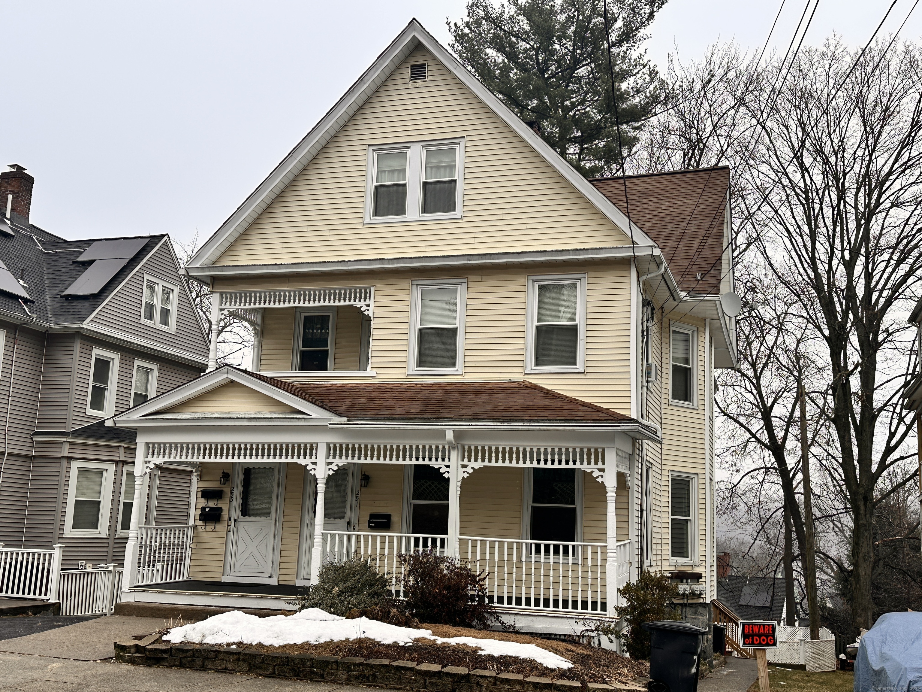 Olivia Street First Floo, Derby, Connecticut - 3 Bedrooms  
1 Bathrooms  
5 Rooms - 