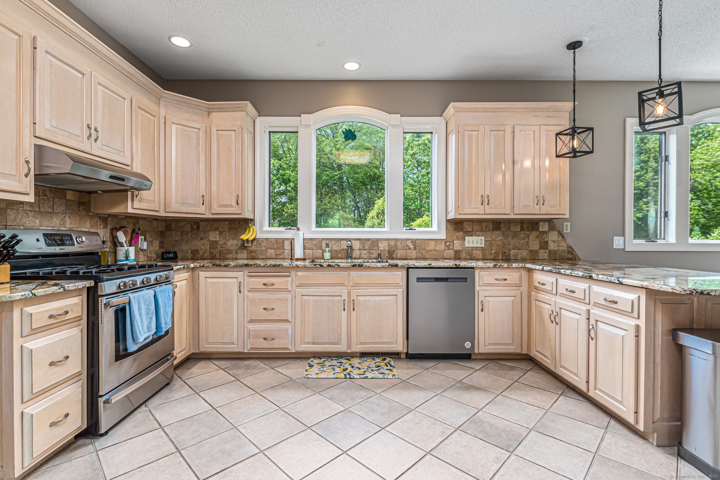 215 Blueberry Hill Road, Harwinton, Connecticut image 13
