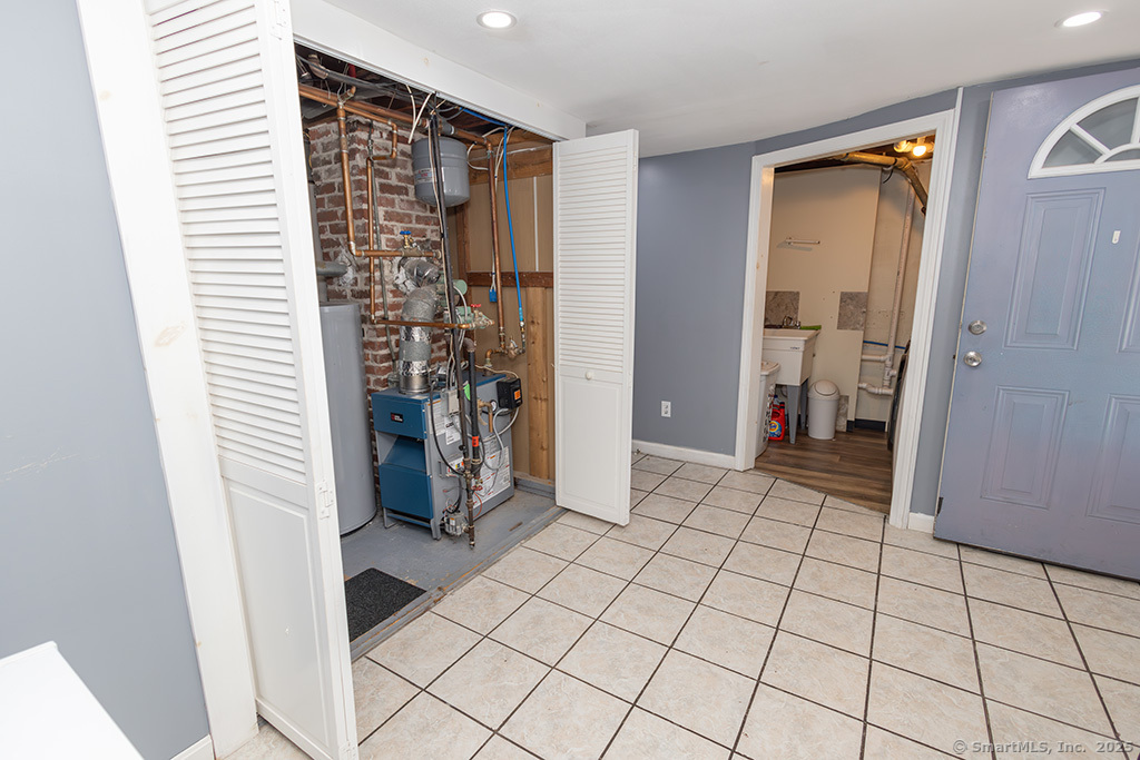 112 Clinton Street, New Britain, Connecticut image 33