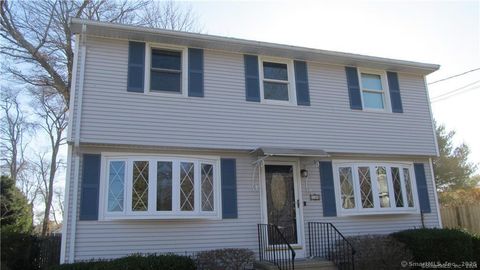 18 Brightwater Road East Lyme CT 06357