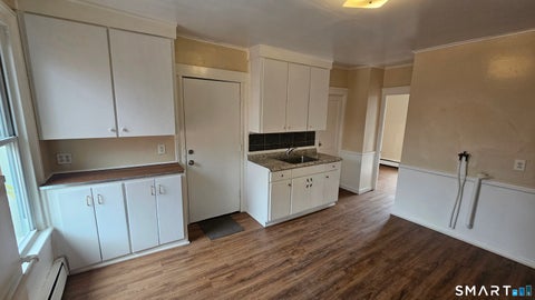 Tiny photo for 110 Babcock Street #3rd flr, Hartford, CT 06106 (MLS # 24202930)