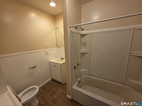 Tiny photo for 110 Babcock Street #3rd flr, Hartford, CT 06106 (MLS # 24202930)