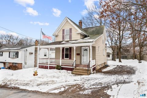 Photo of 31 Alton Street, Waterbury, CT 06705 (MLS # 24155842)