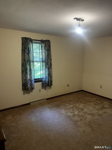 Tiny photo for 206 W Lake Avenue, Guilford, CT 06437 (MLS # 24208371)