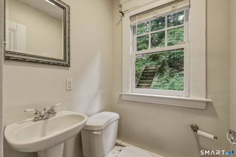 Tiny photo for 130 Marvelwood Drive, New Haven, CT 06515 (MLS # 24181164)