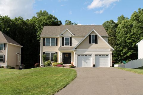 Single Family Residence in Middletown CT 20 Carlie Court.jpg