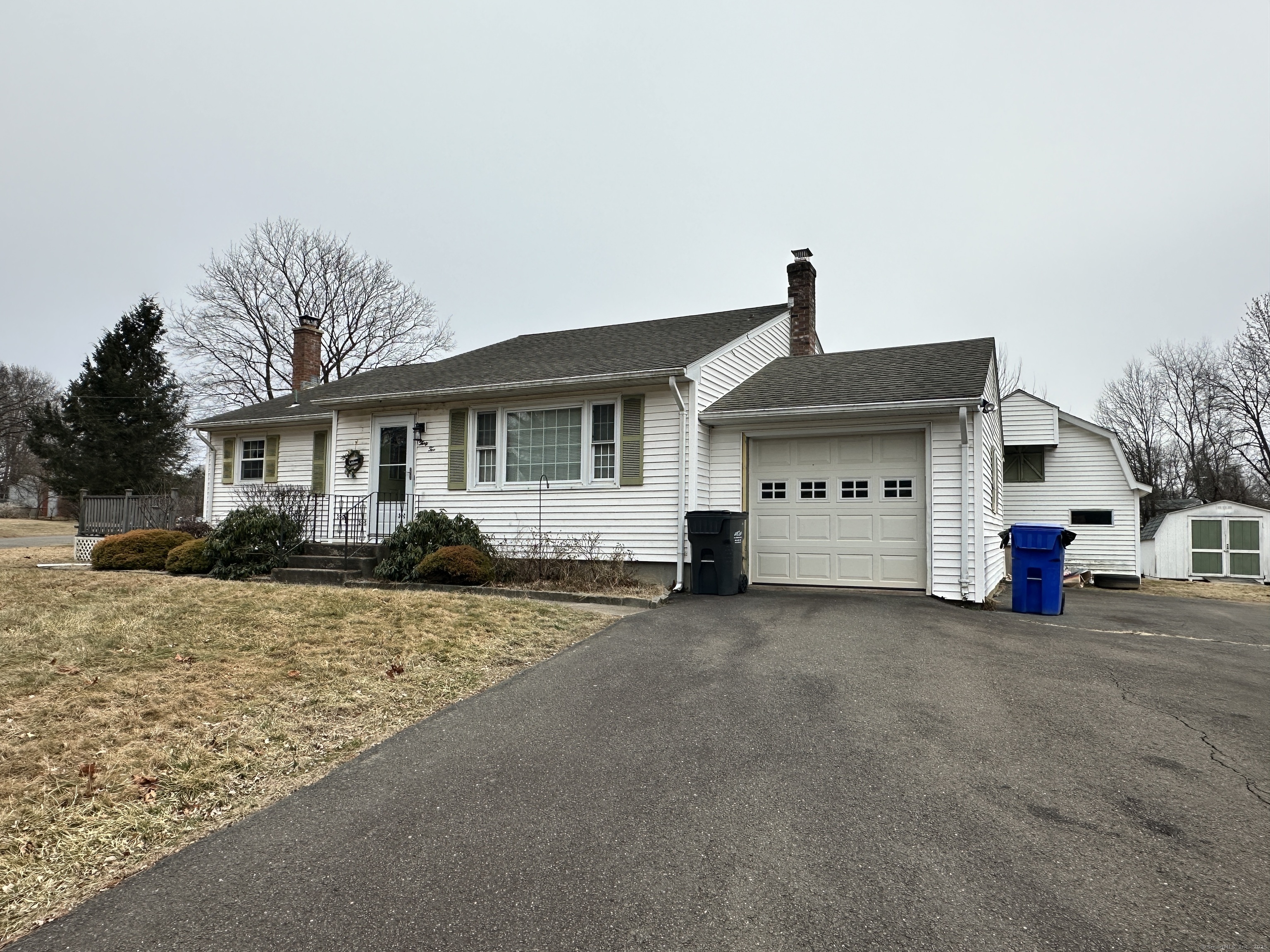 Property for Sale at Winton Road, East Windsor, Connecticut - Bedrooms: 4 
Bathrooms: 2 
Rooms: 7  - $295,000