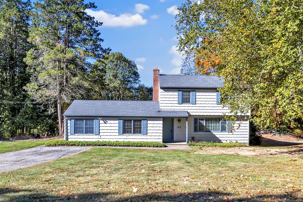 Photo of 63 Far Horizon Drive, Monroe, CT 06468 (MLS # 24131399)