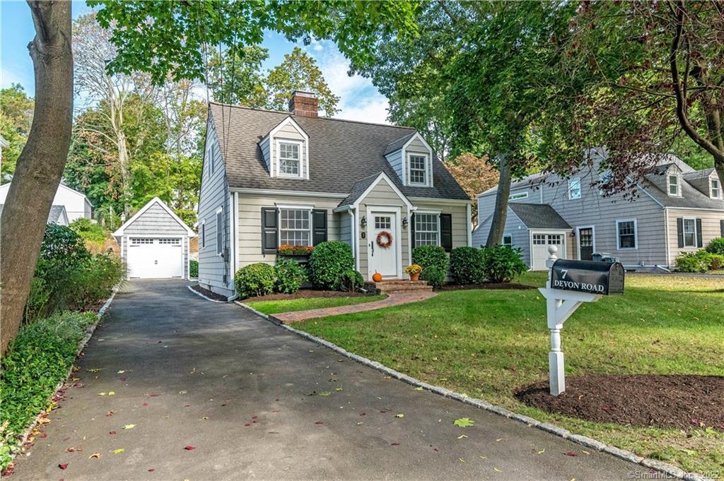 Photo 1 of 7 Devon Road, Darien, Connecticut, $1,067,000, Web #: 170239242