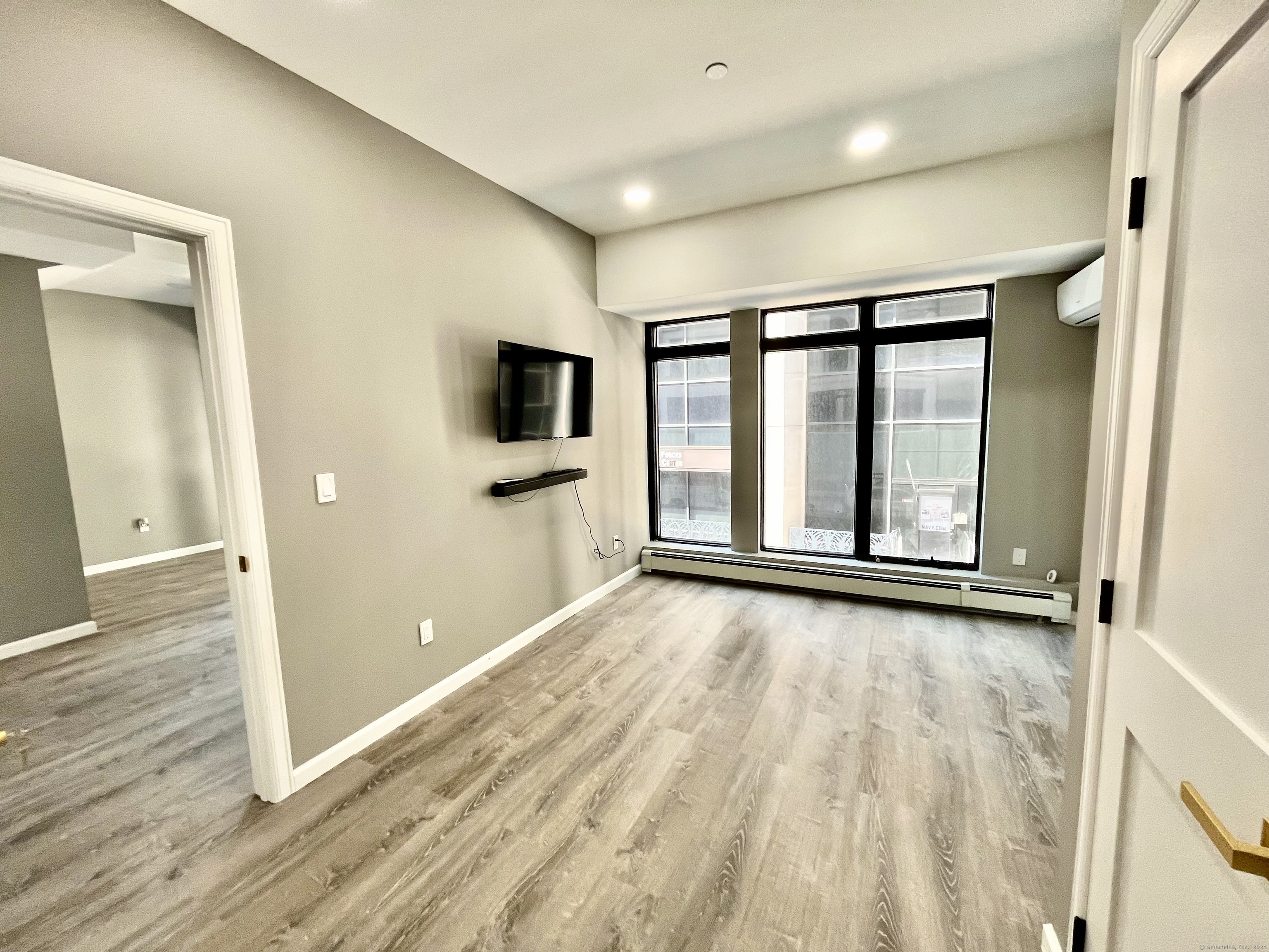 37 Center Street 2D