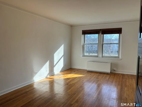 Tiny photo for 118 Summer Street #2B, Stamford, CT 06901 (MLS # 24149354)