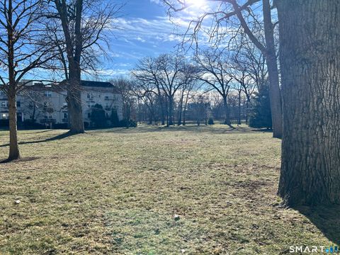 Tiny photo for 118 Summer Street #2B, Stamford, CT 06901 (MLS # 24149354)