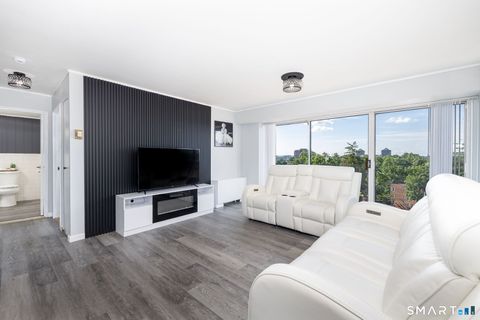 Condo For Sale - 30 Woodland Street #9M<br/> Hartford County, Hartford, CT 06105