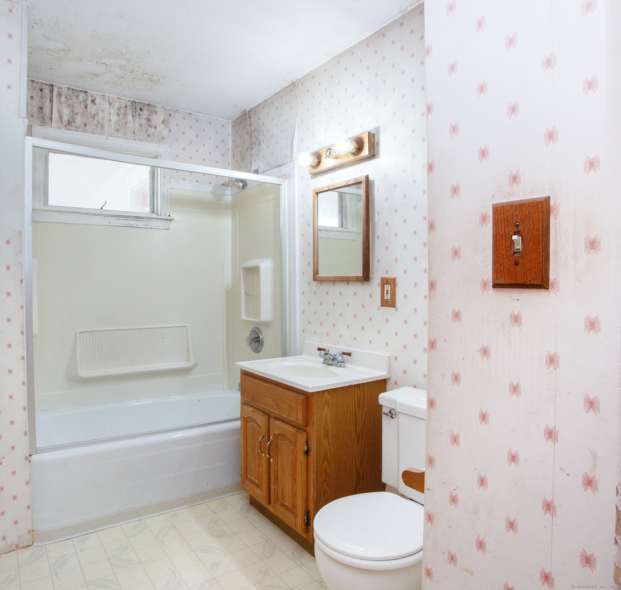 54 Adams Street, East Hartford, Connecticut image 8