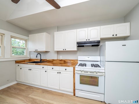 Tiny photo for 33 Seaview Avenue #3A, Norwalk, CT 06855 (MLS # 24190280)