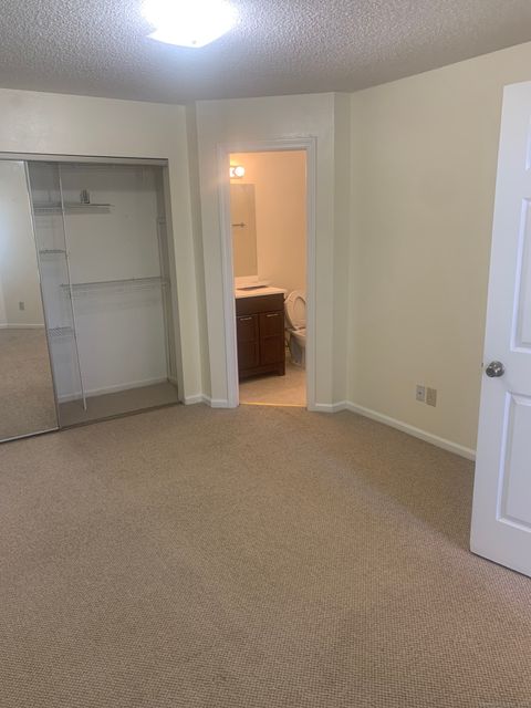 Tiny photo for 11 Carriage Crossing Lane #11, Middletown, CT 06457 (MLS # 24133396)