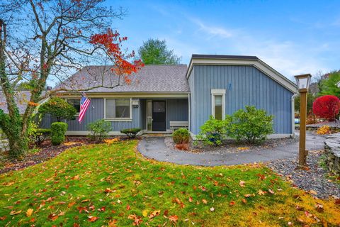 511 Heritage Village B Southbury CT 06488