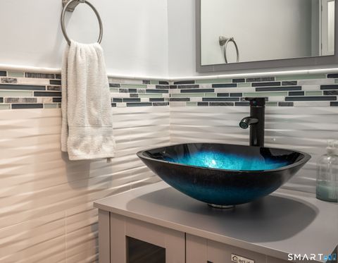 Tiny photo for 55 Mill Plain Road #17-6, Danbury, CT 06811 (MLS # 24150108)