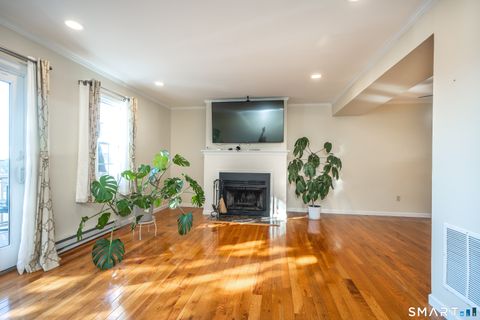 Tiny photo for 55 Mill Plain Road #17-6, Danbury, CT 06811 (MLS # 24150108)