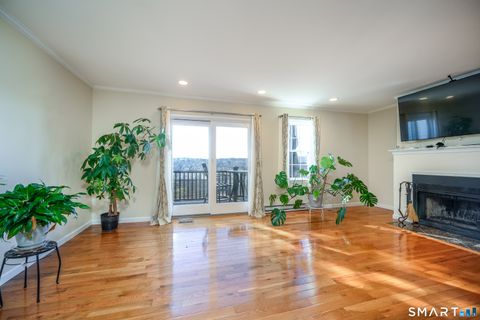 Tiny photo for 55 Mill Plain Road #17-6, Danbury, CT 06811 (MLS # 24150108)