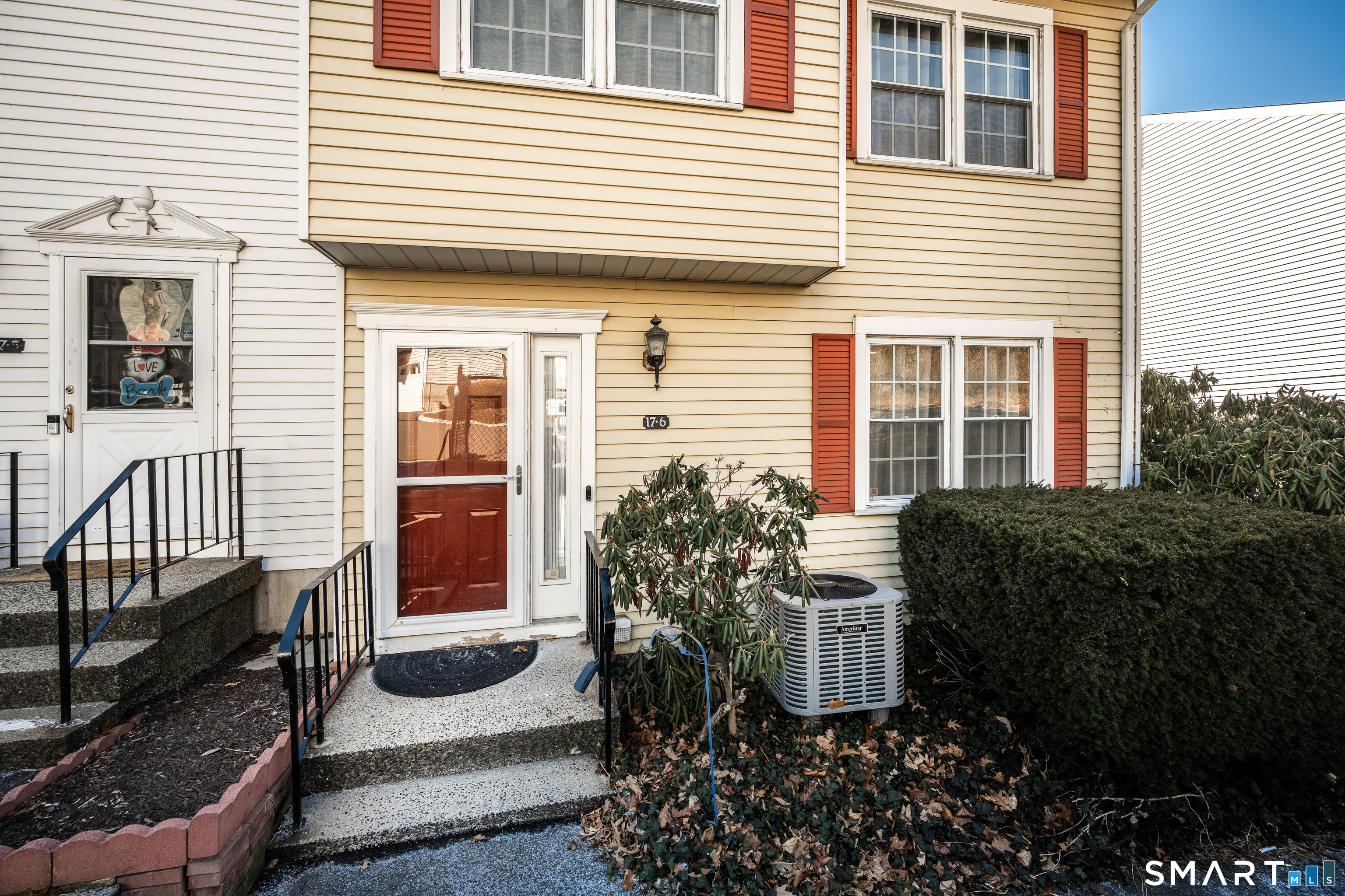 55 Mill Plain Road 17-6