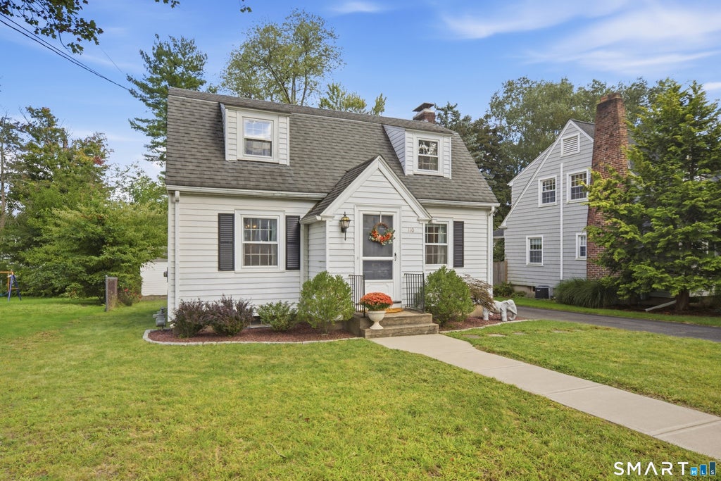 Photo of 110 Clifton Avenue, West Hartford, CT 06107 (MLS # 24206351)