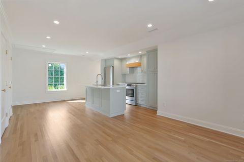 Tiny photo for 134 Rowayton Avenue, Norwalk, CT 06853 (MLS # 24132512)