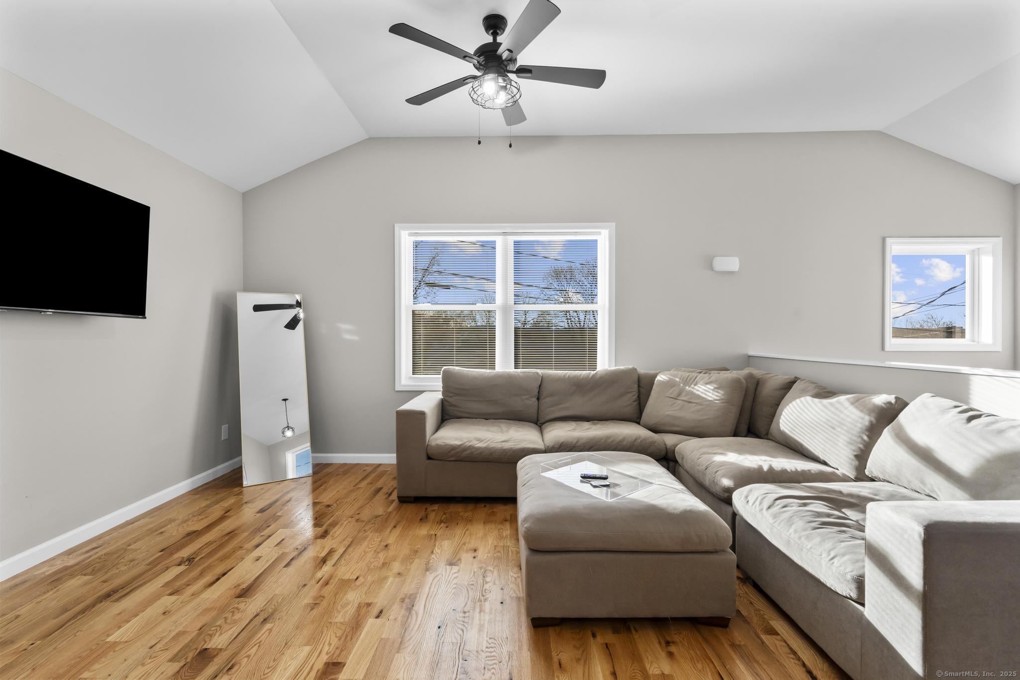 6 Bidwell Terrace, Middletown, Connecticut image 4