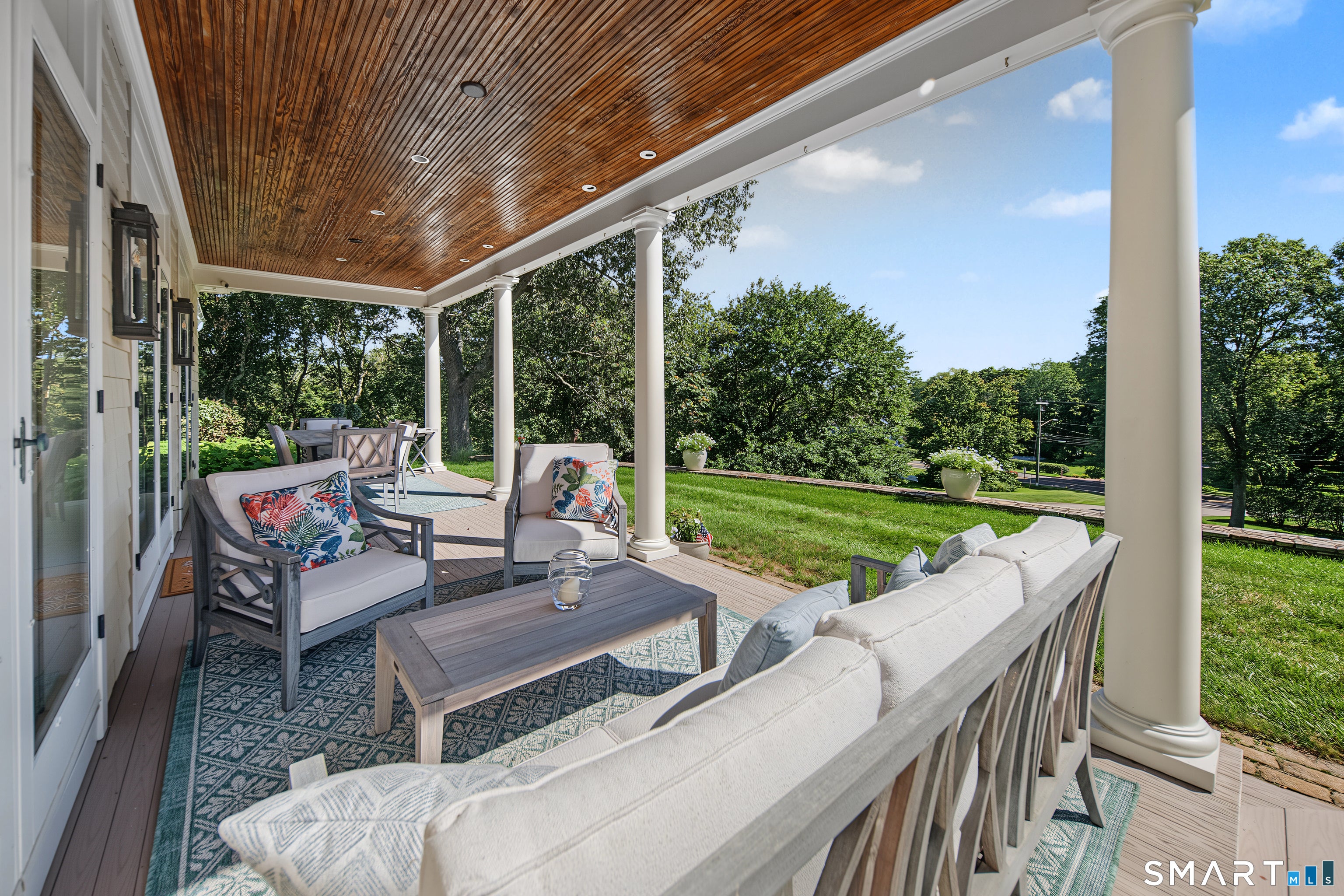 373 Boston Post Road