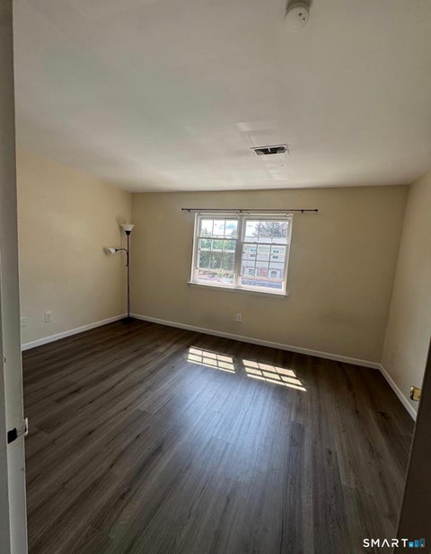 Tiny photo for 50 Greenhouse Road #18D, Bridgeport, CT 06606 (MLS # 24207575)