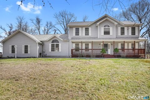 Photo of 72 Perry Hill Road, Shelton, CT 06484 (MLS # 24164200)