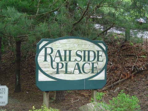 65 Old 79 8 Madison CT 06443
