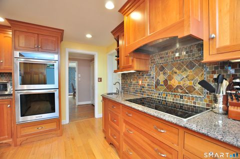 Tiny photo for 64 Mohegan Drive, West Hartford, CT 06117 (MLS # 24171442)