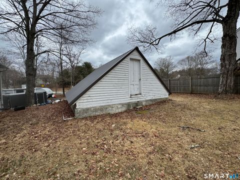 Tiny photo for 10 Texas Heights Road, Plainfield, CT 06374 (MLS # 24160988)