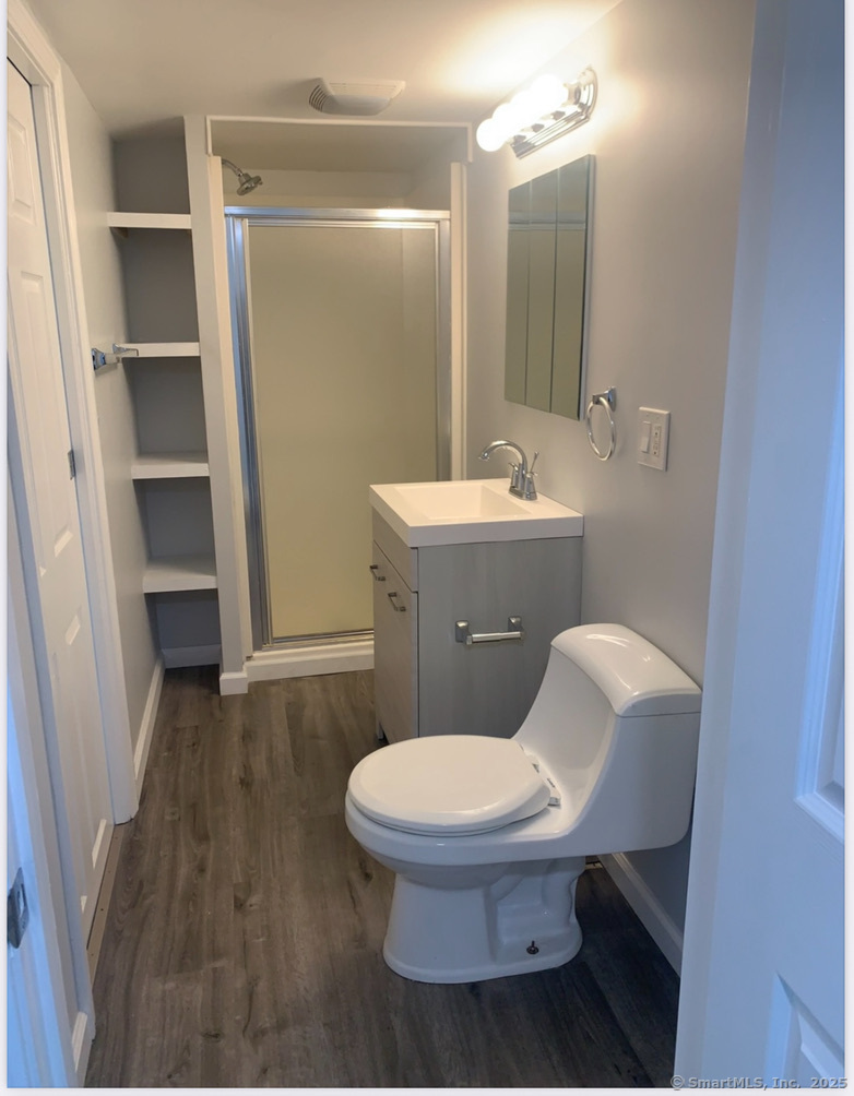 Derby, Connecticut 06418, United States, 3 Bedrooms Bedrooms, ,2 BathroomsBathrooms,Residential,Active,230859