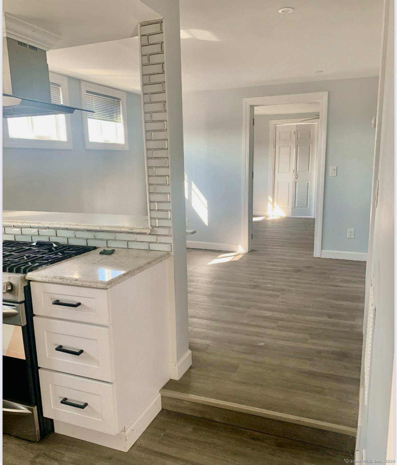 Derby, Connecticut 06418, United States, 3 Bedrooms Bedrooms, ,2 BathroomsBathrooms,Residential,Active,230859