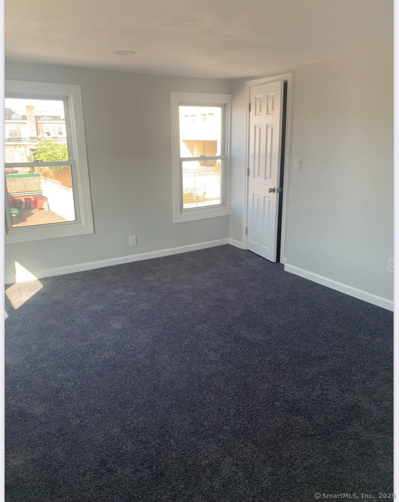 Derby, Connecticut 06418, United States, 3 Bedrooms Bedrooms, ,2 BathroomsBathrooms,Residential,Active,230859