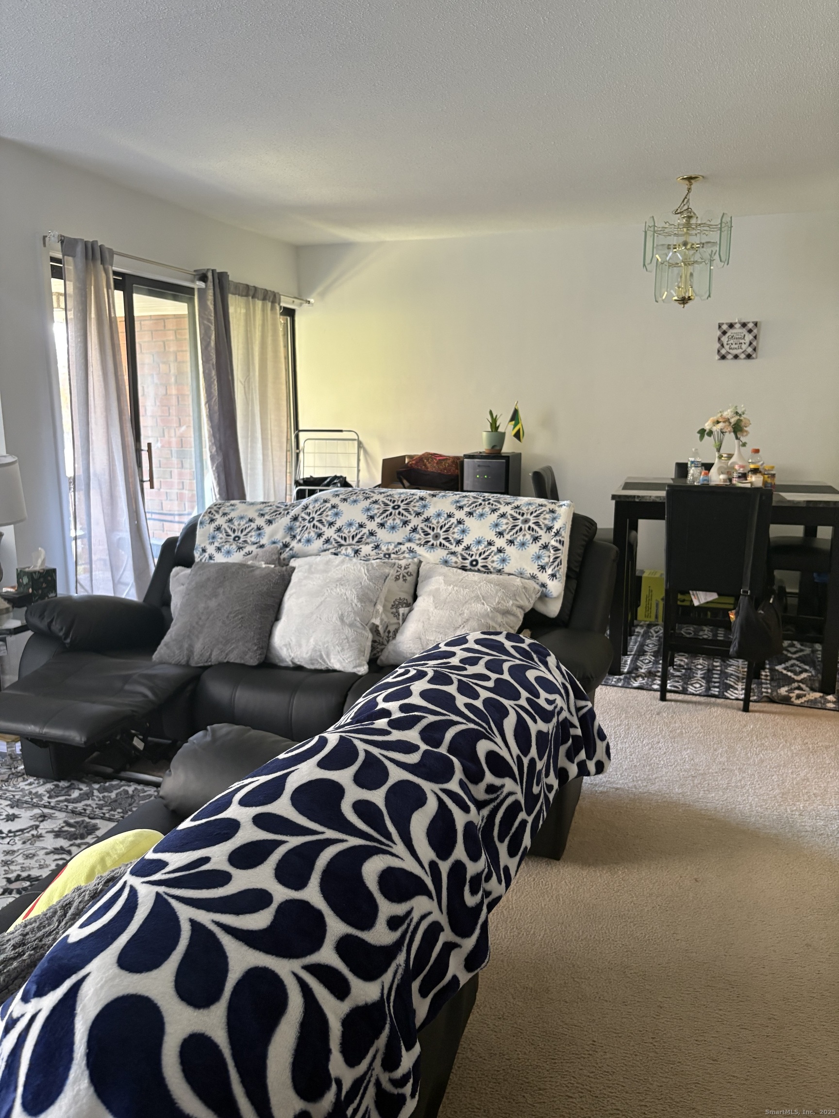 962 High Path Road 962