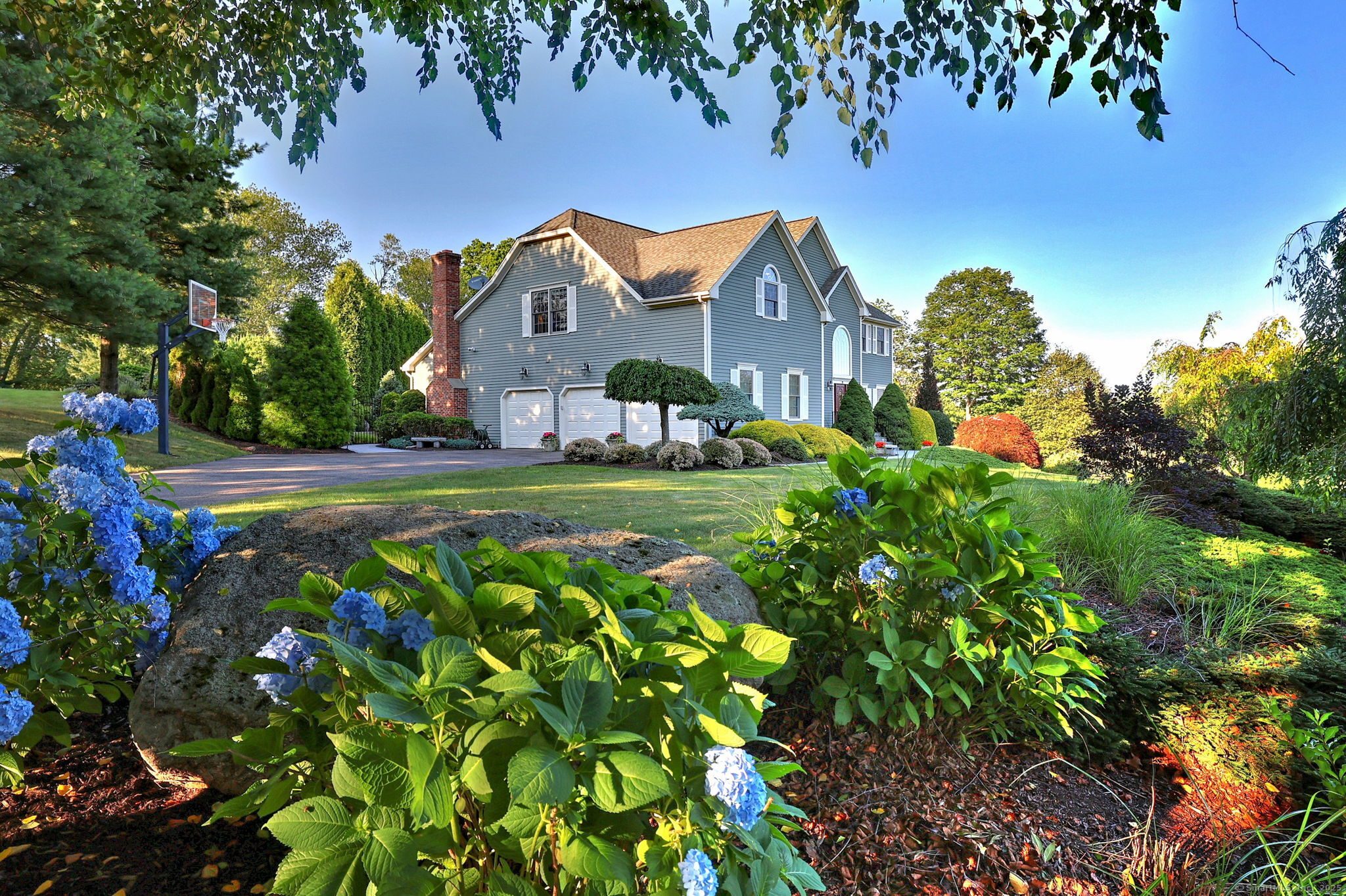 17 Admiral Drive