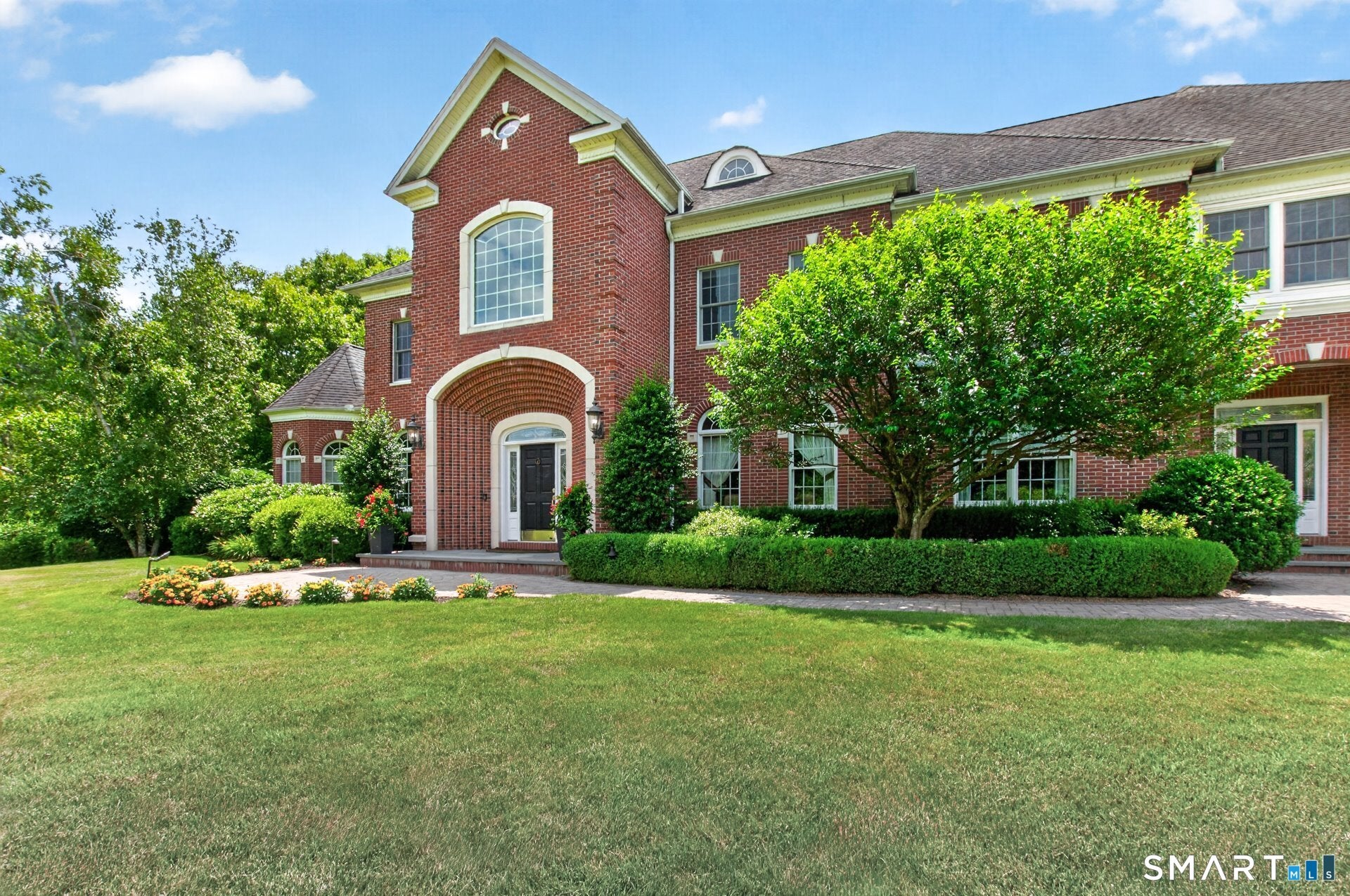 25 Whispering Hollow Court