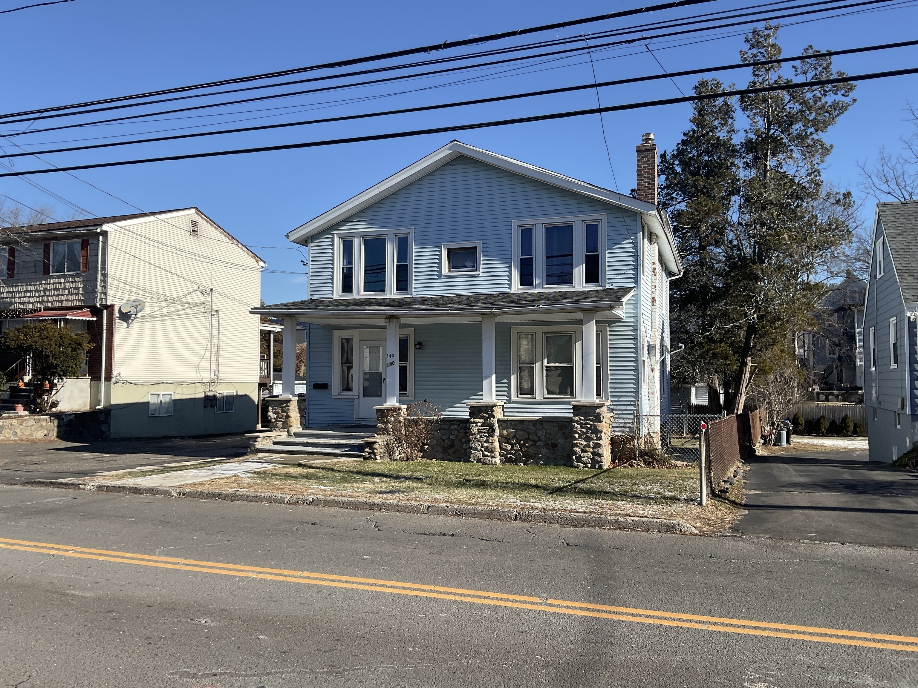 Property for Sale at 140 Stuart Avenue, Norwalk, Connecticut - Bedrooms: 4 
Bathrooms: 2 
Rooms: 10  - $719,900