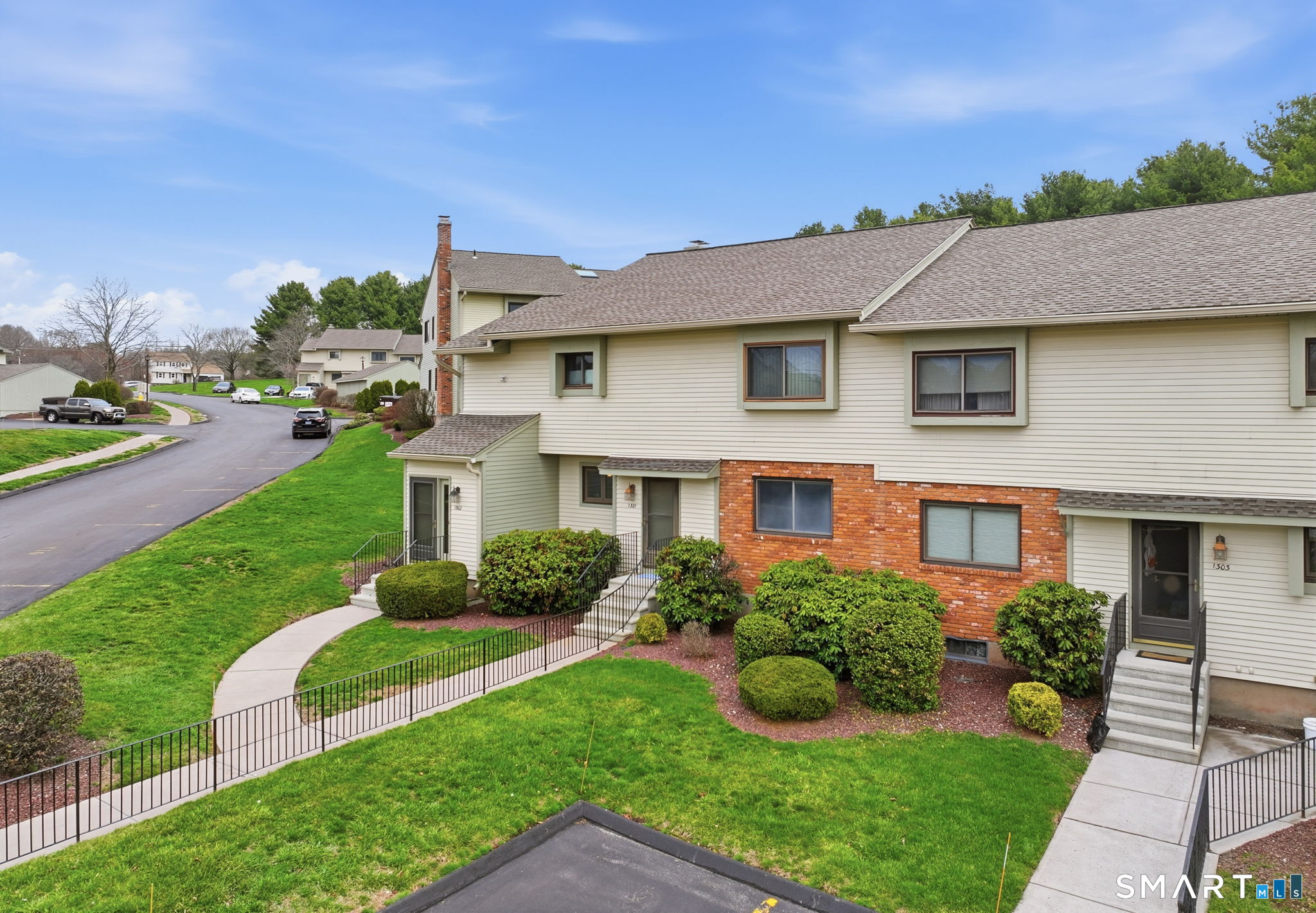 1301 Summer Hill Drive 1301