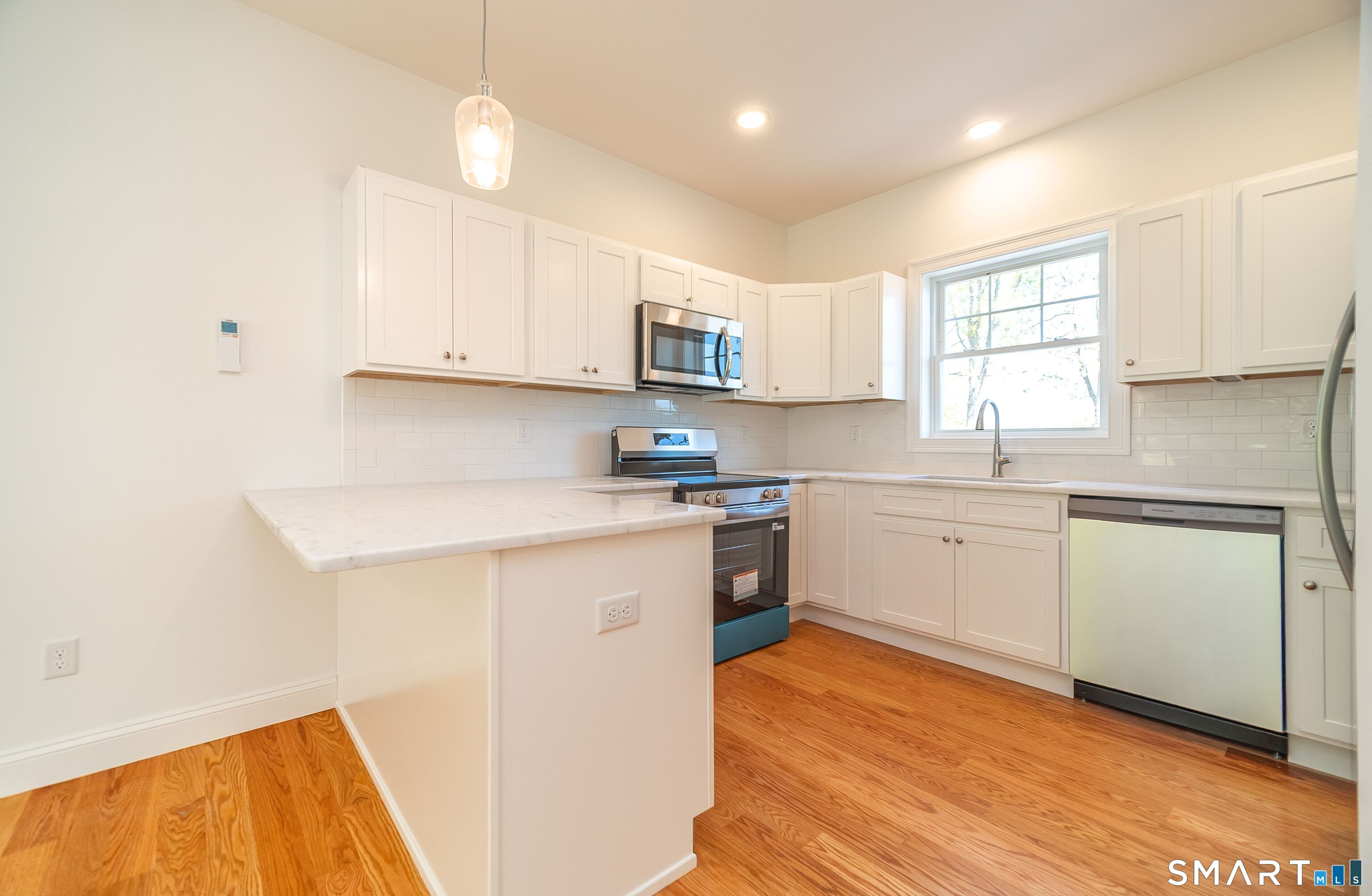 1154 Poquonnock Road 11
